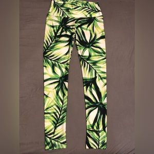 Pineapple Clothing Leggings Women’s Size S